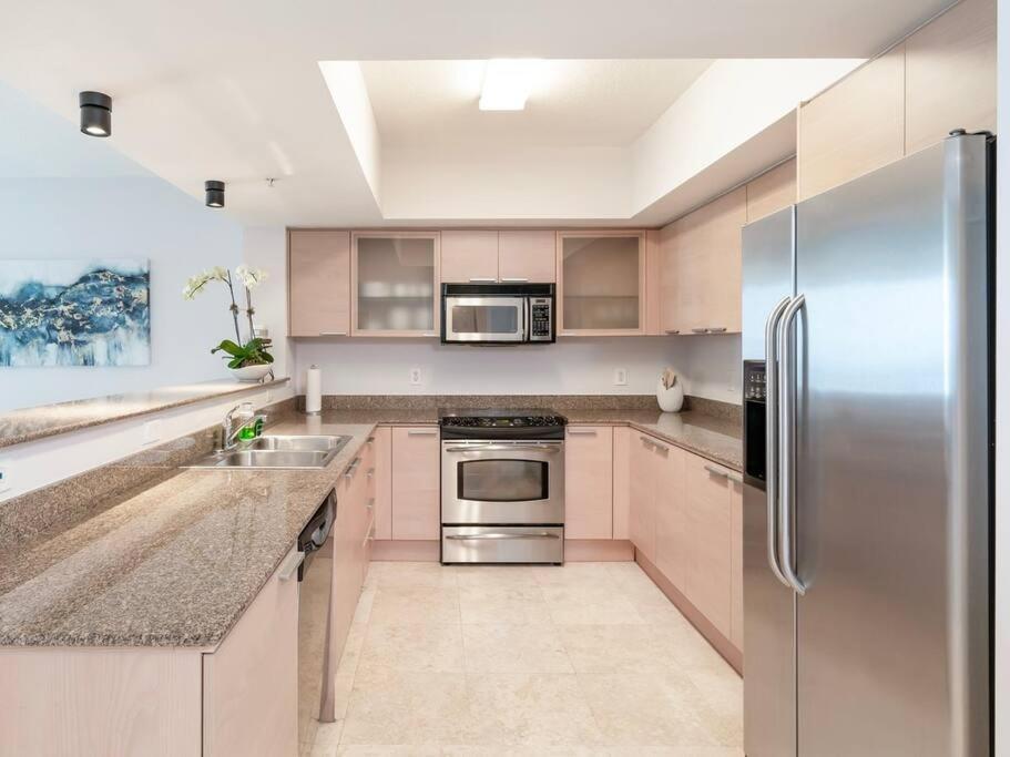 Gorgeous Ocean View Escape By Cielo * Miami Beach